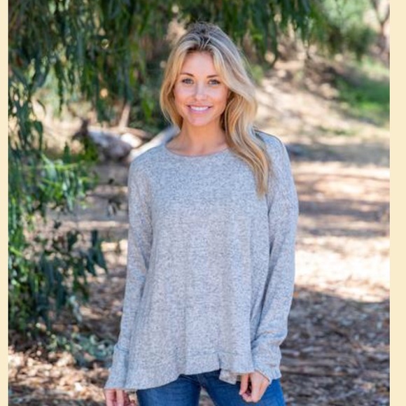 🚨LAST🚨 Gray Soft Ruffle Hem Open Back Top - Picture 3 of 3